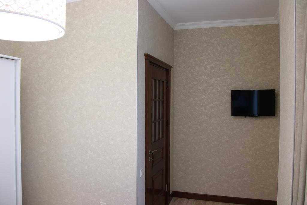 Odisea Apart Hotel Batumi Exteriör bild