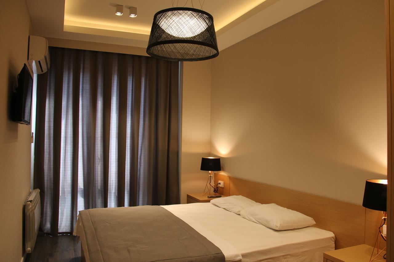 Odisea Apart Hotel Batumi Exteriör bild