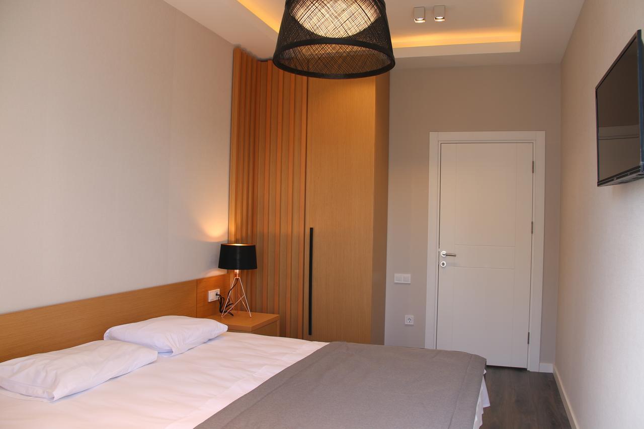 Odisea Apart Hotel Batumi Exteriör bild