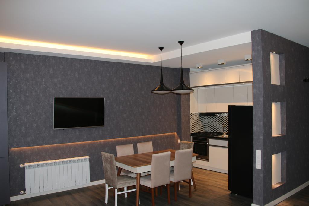 Odisea Apart Hotel Batumi Exteriör bild
