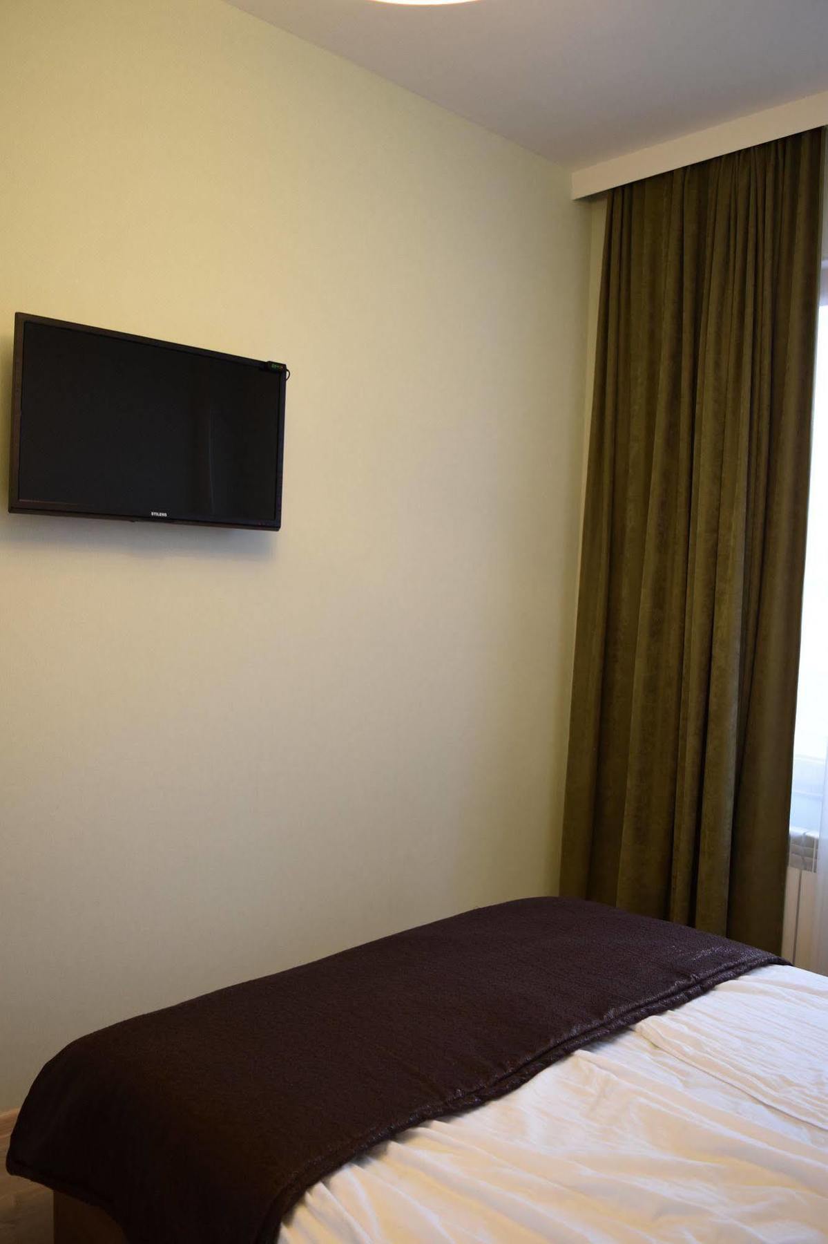 Odisea Apart Hotel Batumi Exteriör bild